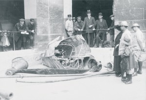 Morceaux du zeppelin allemand abattu le 21 février 1916 près de Revigny dans la Meuse © Paris, musée de l’Armée dist RMN-GP 