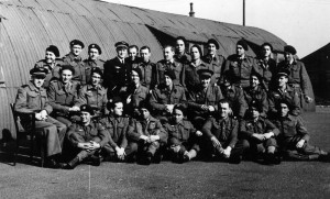 L’état-major et l’encadrement de la compagnie lourde du bataillon de l’infanterie de l’air à Camberly, Old Dean Camp (Angleterre) © musée de l’ordre de la Libération / DR